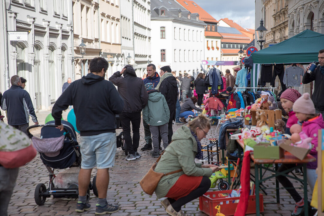 5. Kinder-Koffer-Flohmarkt als Ferienauftakt